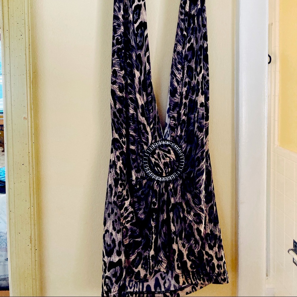 Elegant Low cup top front and back.